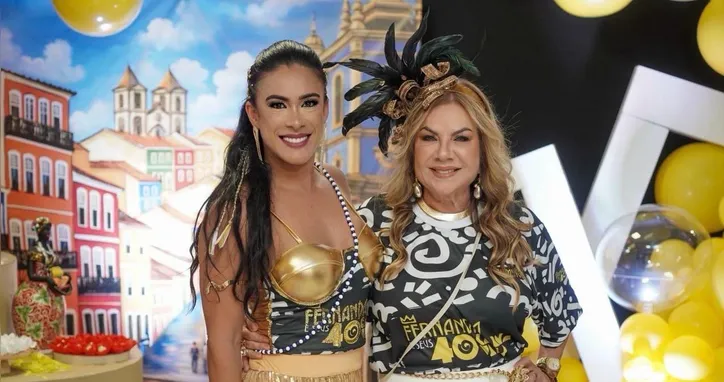 Fernanda e a madrinha Marília em dia especial