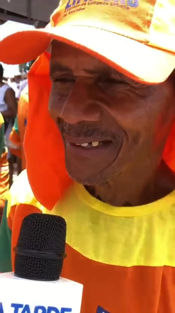 Romilson Santiago, gari há 21 anos