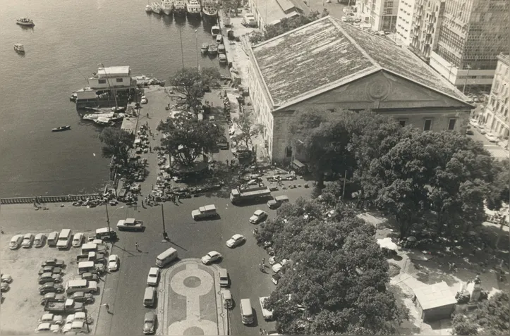 RAINHA ELIZABETH II
Na foto: Mercado Modelo
Foto: CEDOC A Tarde