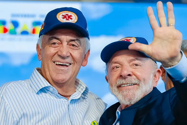 Lula ao lado do senador Otto Alencar