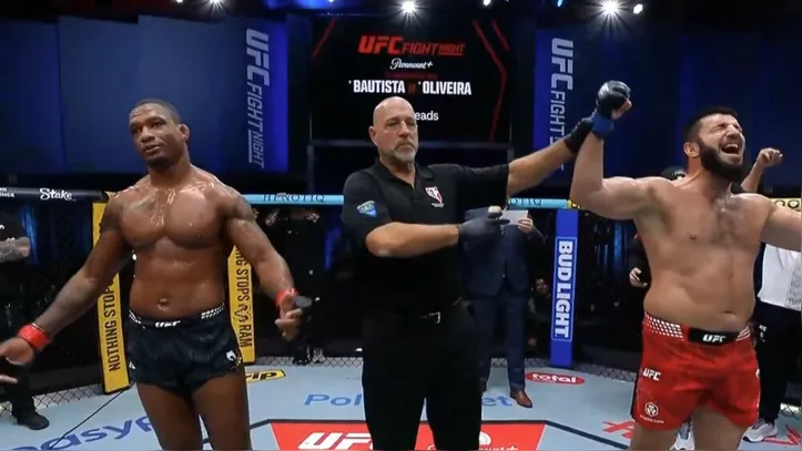 Vitória de Kuniev no UFC