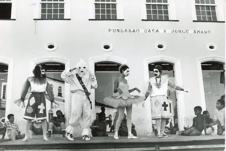 Show do Grupo Balão Beijo e Zé Gotinha no Pelourinho em abertura de campanha de vacinação
