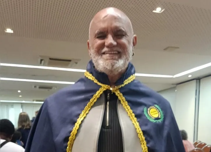 Jolivaldo Freitas é novo membro da ACB