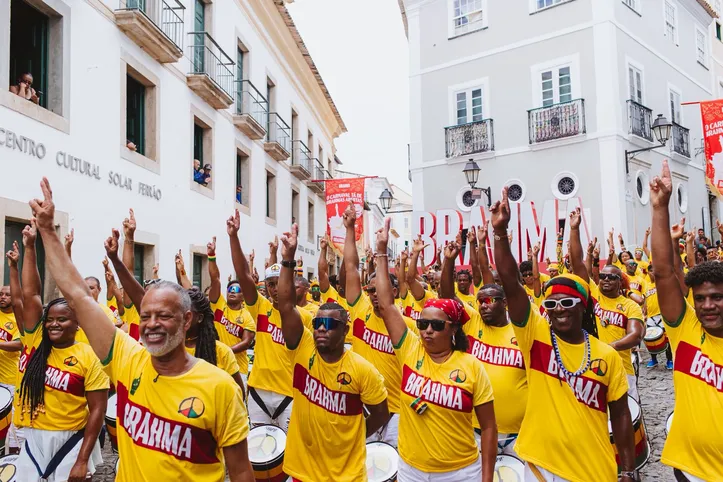 Cortejo da Brahma e do Olodum para Carlo Ancelotti