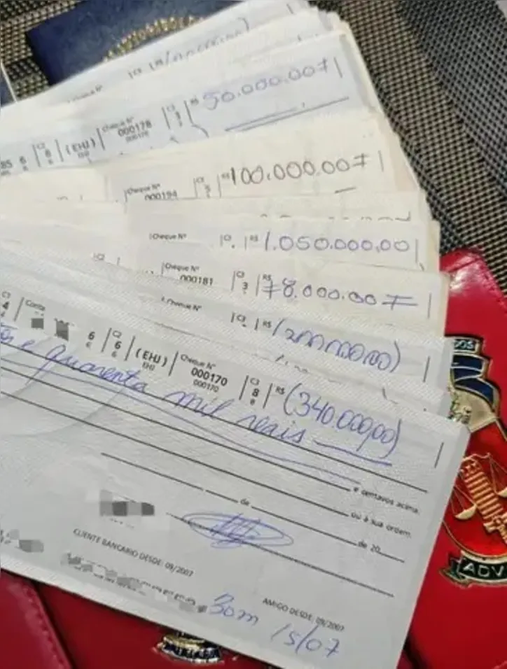 Valor de cheques encontrados é de R$11,6 milhões