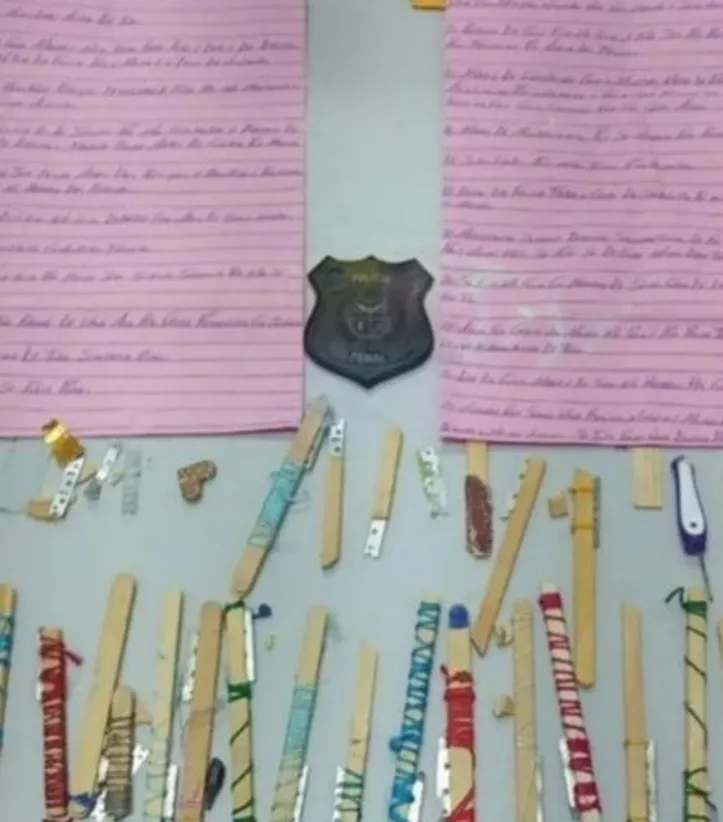 Outros materiais foram apreendidos