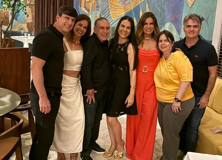 Pedro Galvão celebra aniversário em família no Wish Hotel da Bahia