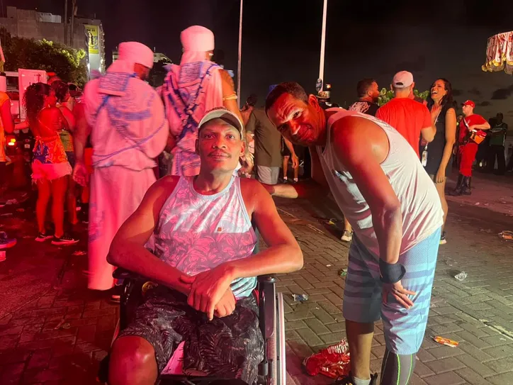 Carlos Alberto e seu amigo, André Luiz