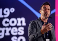 Psicólogo baiano vira destaque global com método contra o burnout