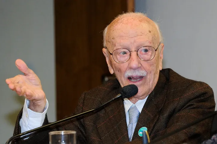 Hélio Bicudo