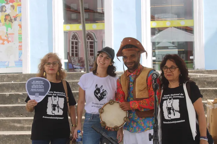 Imagem ilustrativa da imagem Abate de jumentos: ato em Salvador pede fim da prática e pressiona avanço da lei