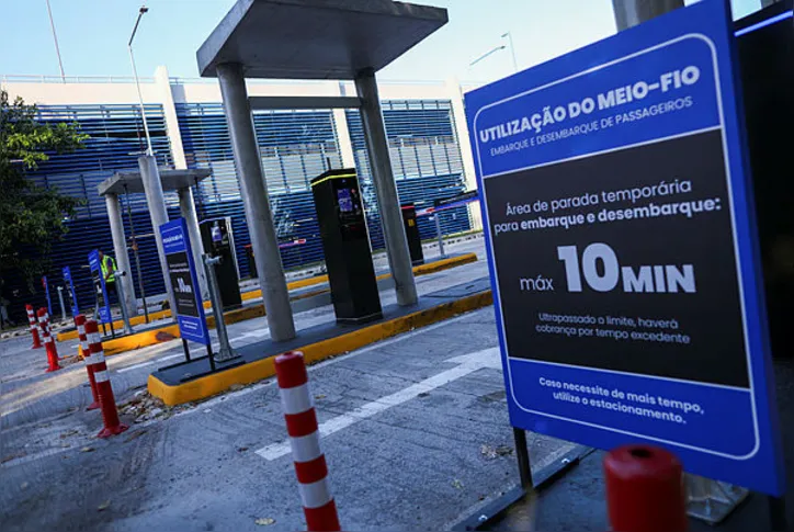 Cobranças tem gerado críticas da população
