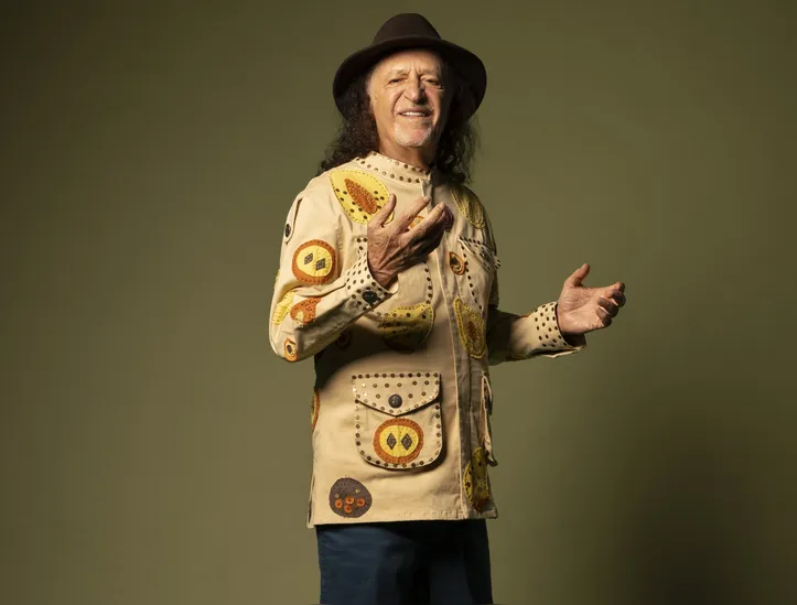 Imagem ilustrativa da imagem Alceu Valença leva clássicos eternos à Concha com turnê dos 80 anos