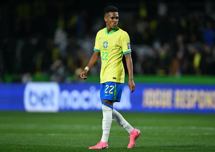Estêvão em campo pela Seleção Brasileira