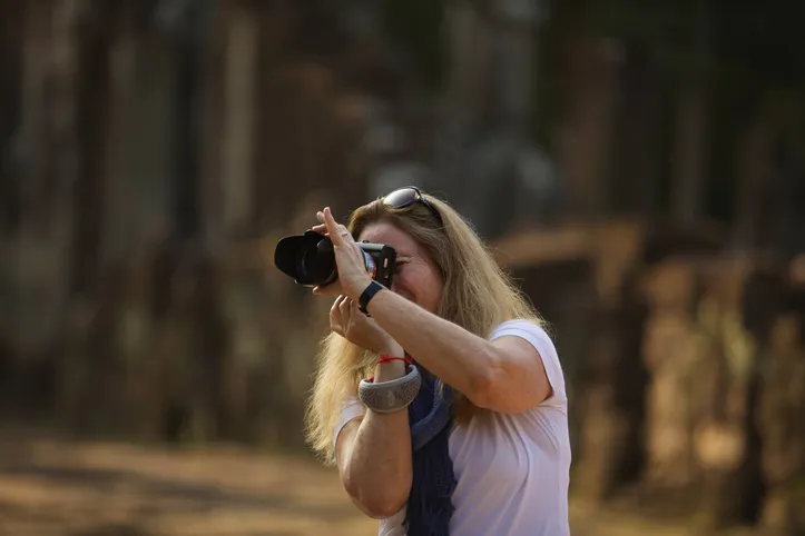 Sinísia Coni lança El Día de los Muertos, registro sensível de tradição mexicana
