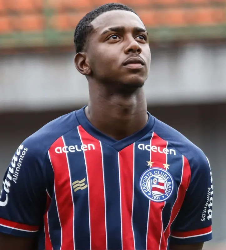 Roger Gabriel em campo pelo Bahia