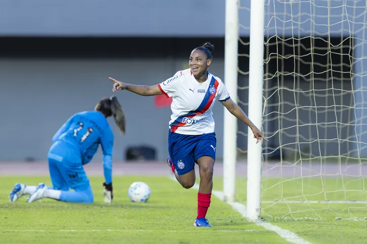 Wendy Carballo comemorando gol pelo Bahia contra o Santos