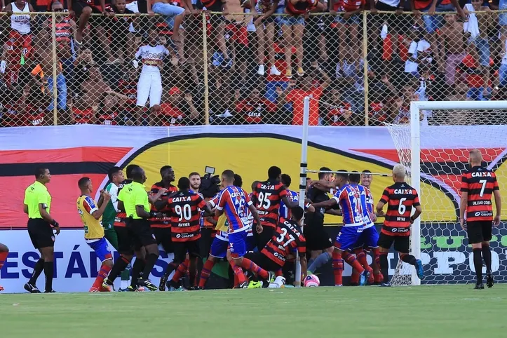 Briga generalizada no 'BaVi da Paz', em 2018