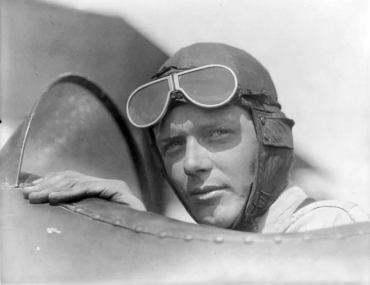 Charles Lindbergh foi um dos pioneiros da aviação no século XX