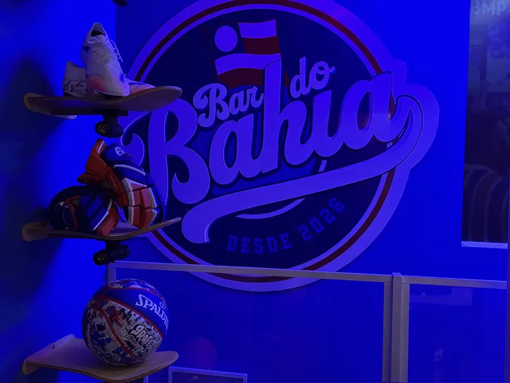 Imagem ilustrativa da imagem Bar do Bahia: conheça espaço dedicado ao torcedor tricolor em Salvador