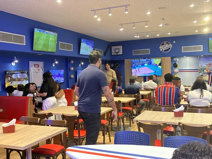 Imagem ilustrativa da imagem Bar do Bahia: conheça espaço dedicado ao torcedor tricolor em Salvador