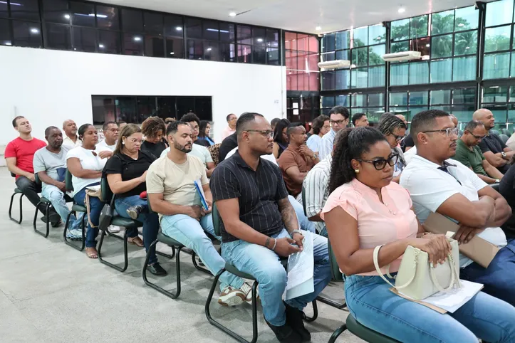 Cerca de 600 candidatos participam das etapas na Casa do Trabalho