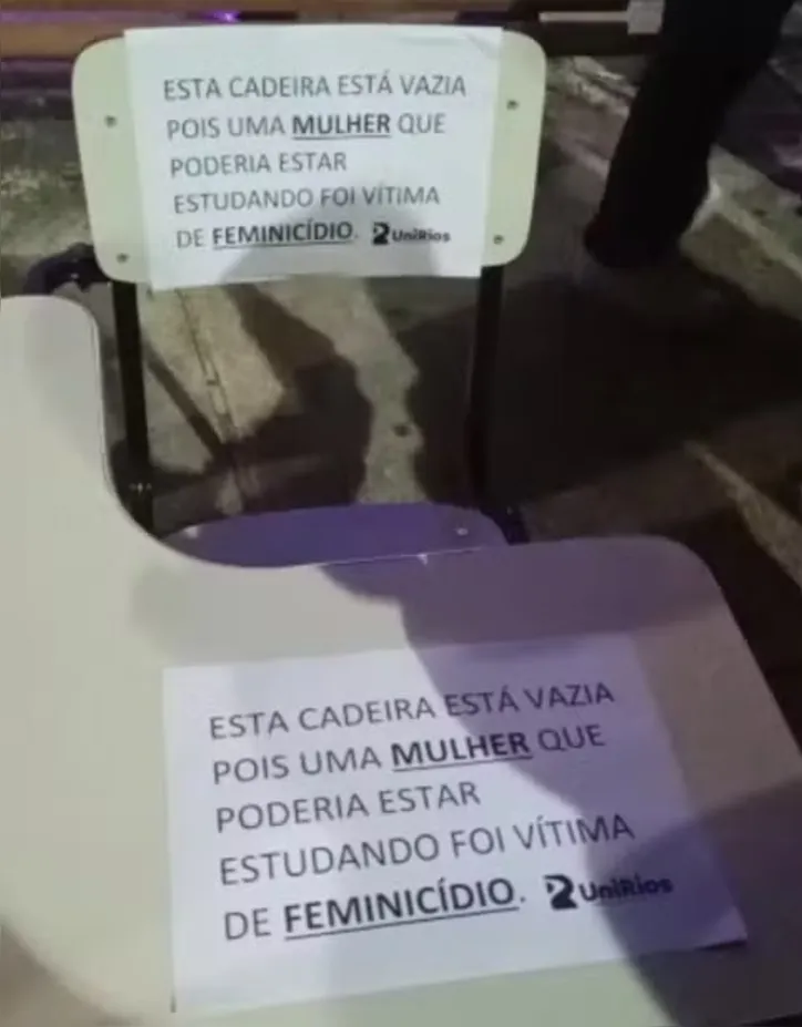 Homenagem para Flávia Barros, feita por colegas da faculdade