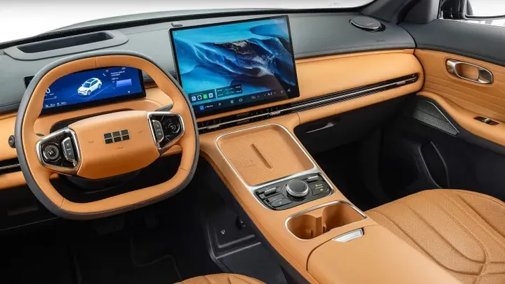 Espaço interno do Geely EX5