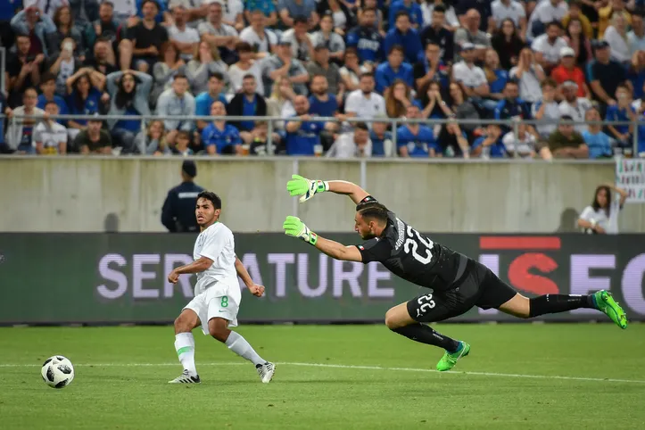 Donnarumma em campo pela Itália