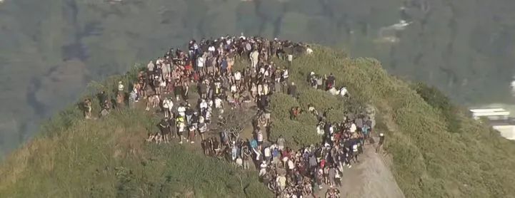 Turistas que visitavam o Morro Dois Irmãos ficaram ilhados durante o confronto