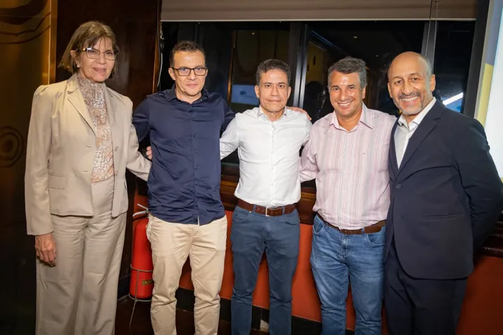 Joilda Gomes, Marcus Simões, Francisco Gomes, Maurício Gusmão e Djalma Amorim Jr.