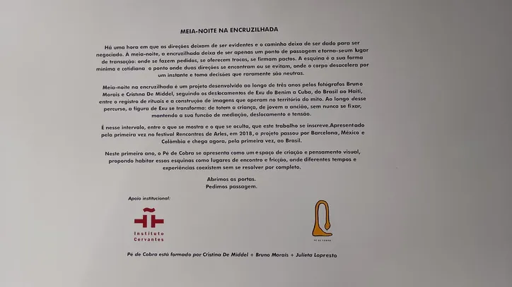 Exposição "Meia-Noite na Encruzilhada"