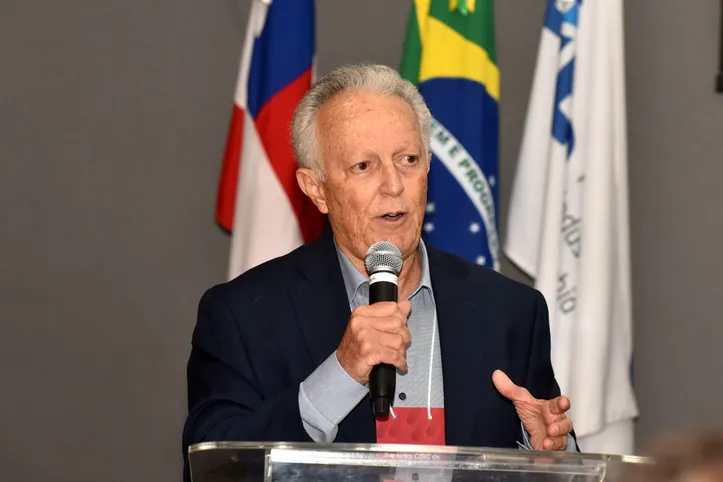 Diretor da FIEB, Vicente Mattos