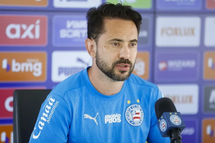 Éverton Ribeiro pelo Bahia