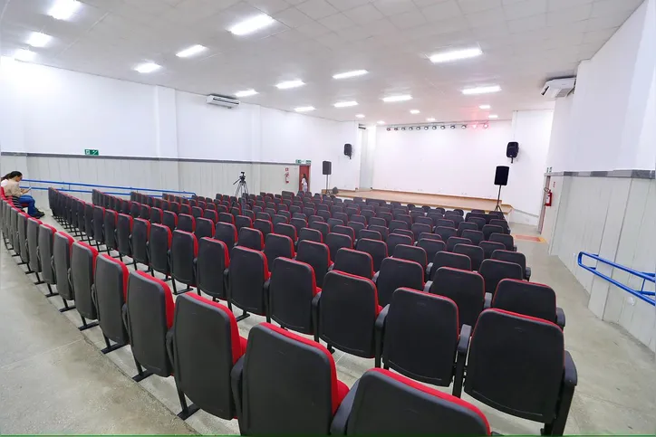 Eunápolis ganha complexo educacional de R$ 23,8 milhões