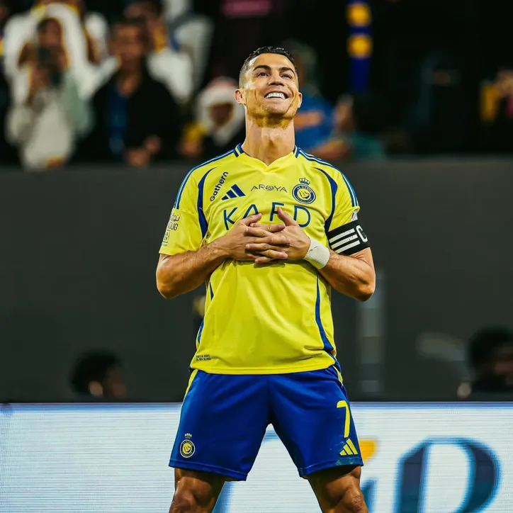Cristiano Ronaldo comemorando gol pelo Al-Nassr