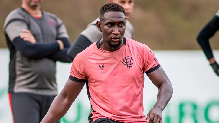 Eryc Casillo em treino pelo Vitória, em 2024