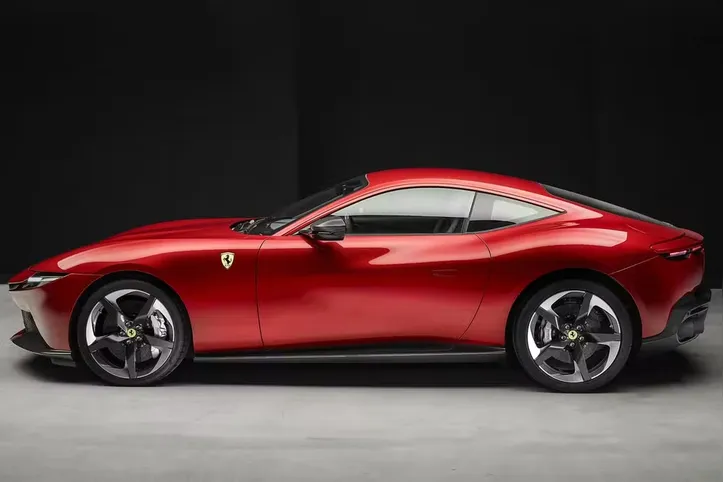 Lateral da Ferrari Amalfi