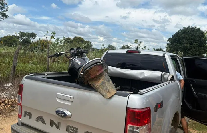 Motocicleta com sinais de adulteração