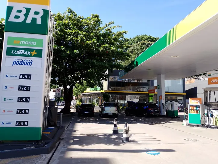 Av. Juracy Magalhães Júnior (Posto BR): saltou de R$ 6,91 para R$ 7,13 (alta de R$ 0,22). Foto tirada nesta segunda, 09