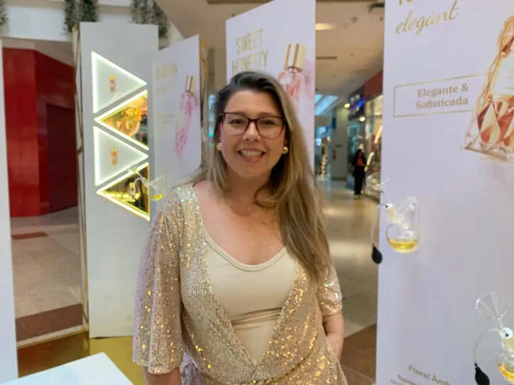 Diretora de Marketing da Avon, Paola Toscano