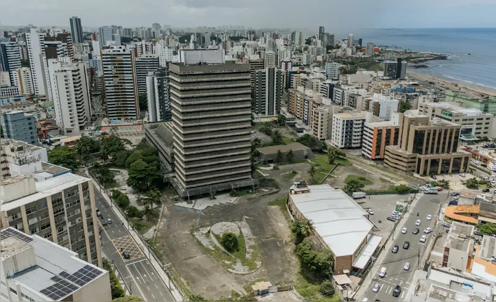 Imagem ilustrativa da imagem Leilão dos Correios: Complexo gigante na Pituba é oportunidade para investidores