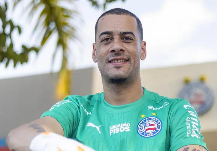 Léo Vieira pelo Bahia