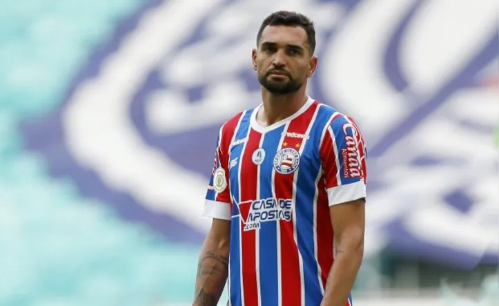 Gilberto em campo pelo Bahia na Arena Fonte Nova