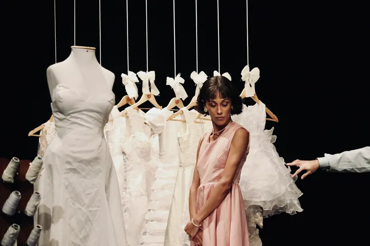 Imagem ilustrativa da imagem Muito além do casamento: espetáculo em Salvador questiona papéis femininos