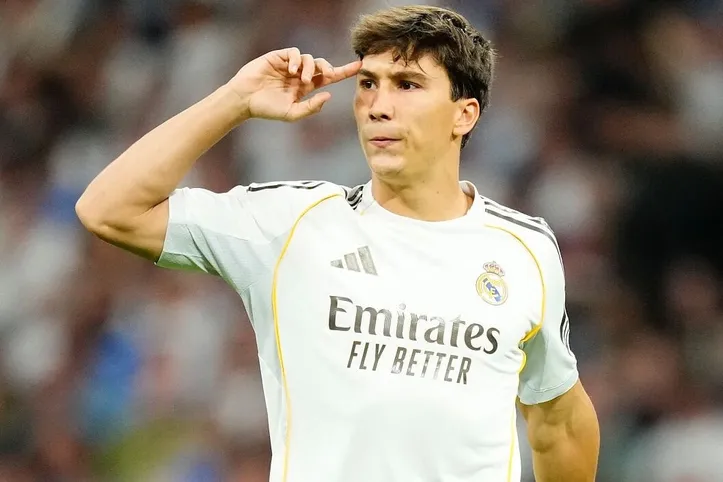 Gonzalo García pelo Real Madrid