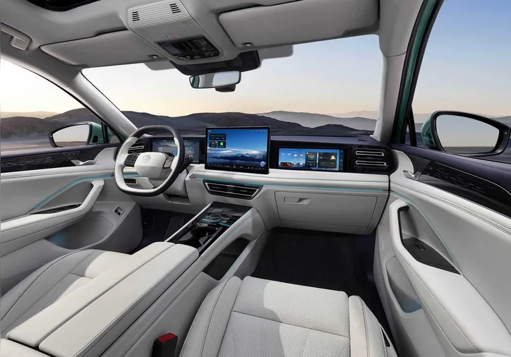 Interna do Tiguan L ePro