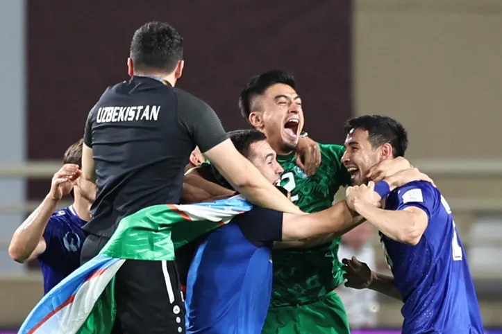 Uzbequistão se classificando para sua primeira Copa do Mundo