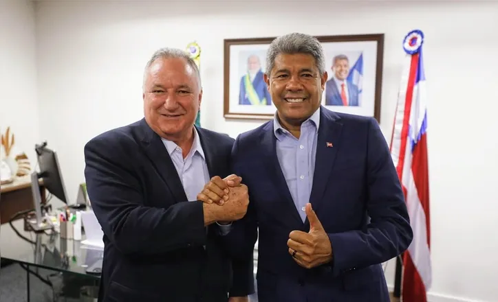 Ronaldo Carletto (Avante) ao lado do governador Jerônimo Rodrigues (PT)