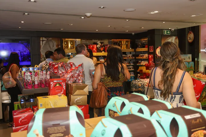 Páscoa movimenta shoppings de Salvador